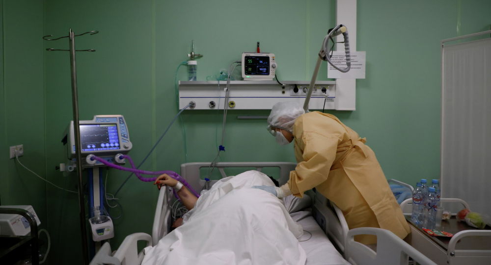Пока она умирала: санитара в Алматы подозревают в хищении денег с карты пациентки