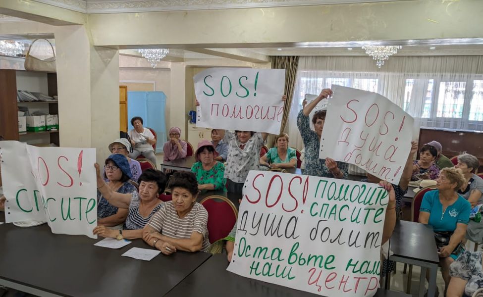 В Талдыкоргане протестуют пенсионеры, которым обещали активное долголетие