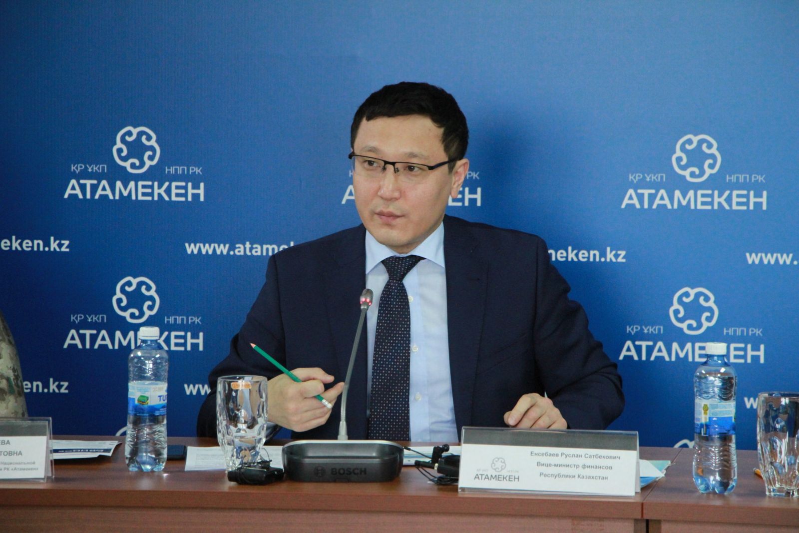 На свободу вышел осужденный за коррупцию экс-вице-министр финансов Казахстана