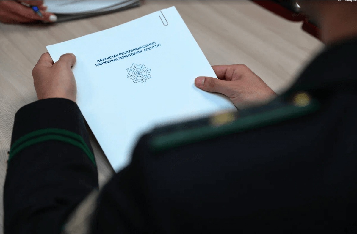  Займы под 100% годовых: казахстанцы оказались в ловушке